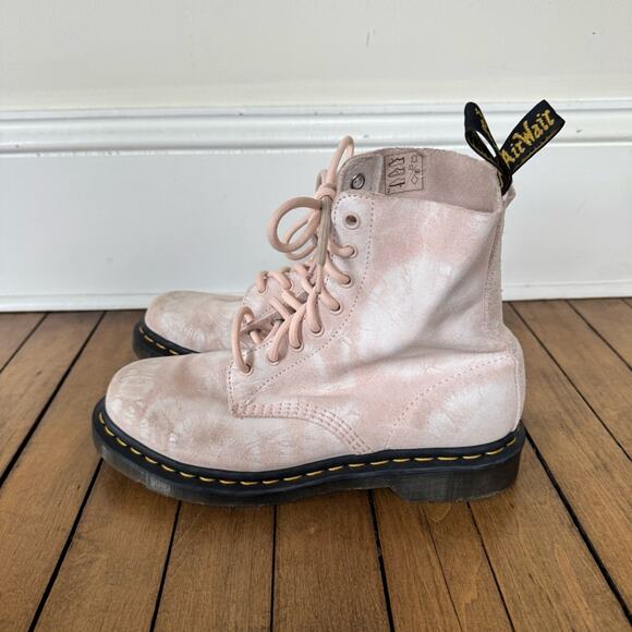 Dr. Martens 1460 Pascal Light Pink Tie Dye Suede Combat Boots 8 - Picture 6 of 12